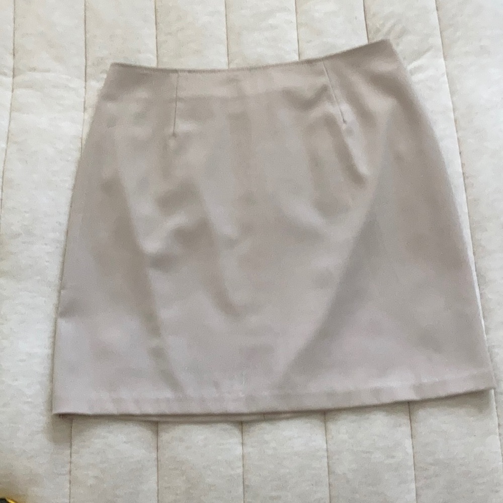 Light beige skirt